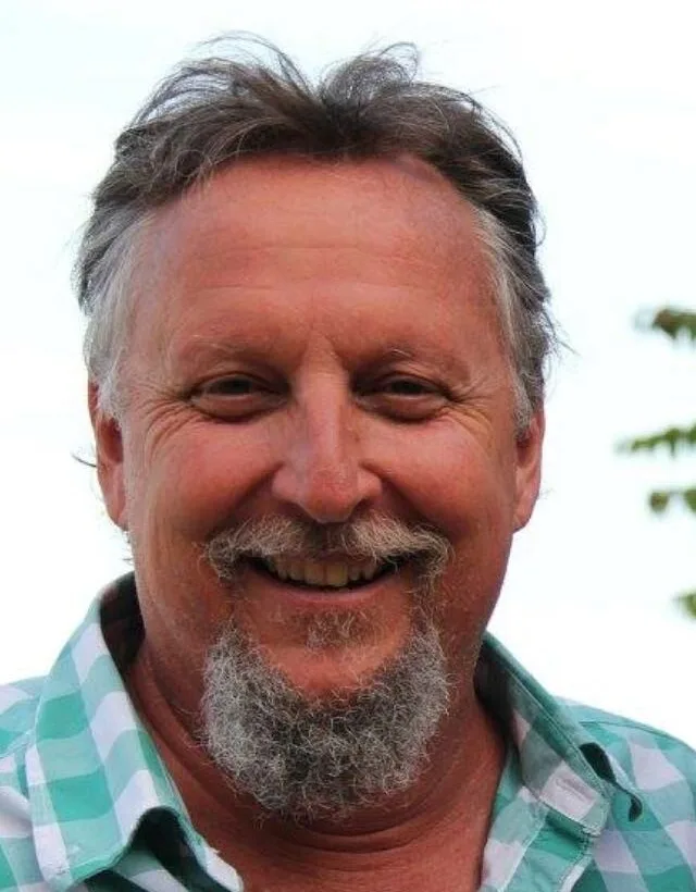 large-Spain-Green-and-white-checked-shirt